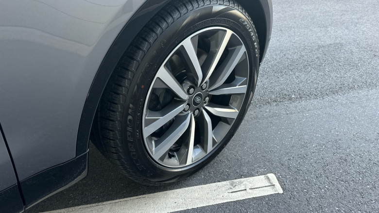 Land Rover Discovery 3.0 D350 Dynamic SE 5dr Auto Diesel Station Wagon